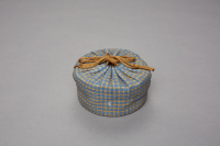 Japan%2C%20unknown%20artist%2C%20%3Cb%3E%3Ci%3E%20Octagonal%20incense%20box%20with%20design%20of%20waves%20and%20rocks%20under%20a%20full%20moon%3C%2Fi%3E%3C%2Fb%3E%2C%2017th%2Fearly%2018th%20century%2C%20lacquered%20wood%20with%20maki-e%20decoration%20and%20metal%20fittings%3B%20custom%20wooden%20box%20and%20cloth%20pouch%2C%20The%20John%20Yeon%20Collection%3B%20Gift%20of%20Richard%20Louis%20Brown%2C%20public%20domain%2C%202012.30.5a-e